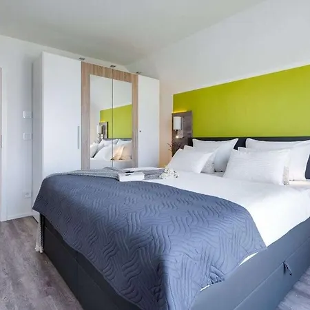 Captain Cook * Olpenitz